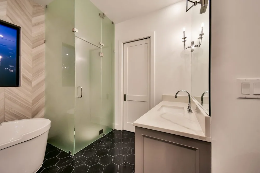 Sophisticated New Home Construction, Los Angeles, CA, by KM Builders